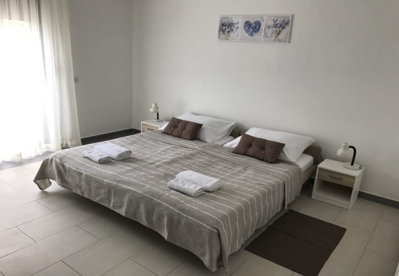 Appartement à Lopar - Appartement dans Lopar avec vue mer, terrasse, Climatisation, WIFI (4607-6)