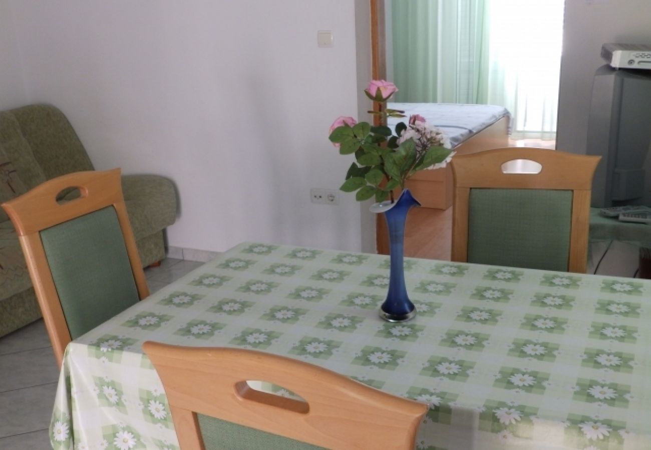 Appartement à Kampor - Appartement dans Kampor avec vue mer, terrasse, Climatisation, WIFI (4610-4)