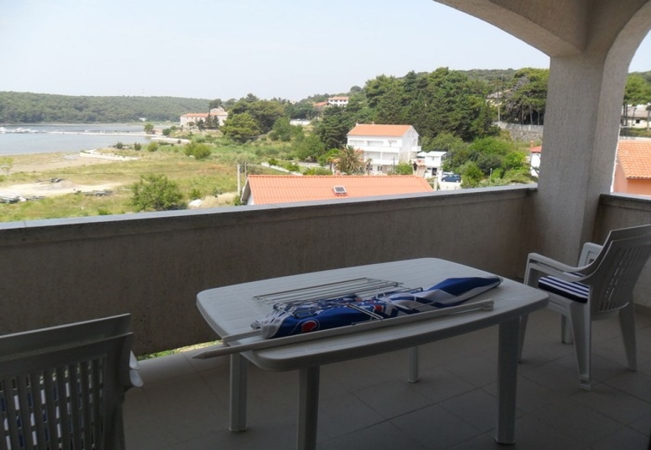 Appartement à Palit - Appartement dans Palit avec vue mer, terrasse, WIFI (4606-4)