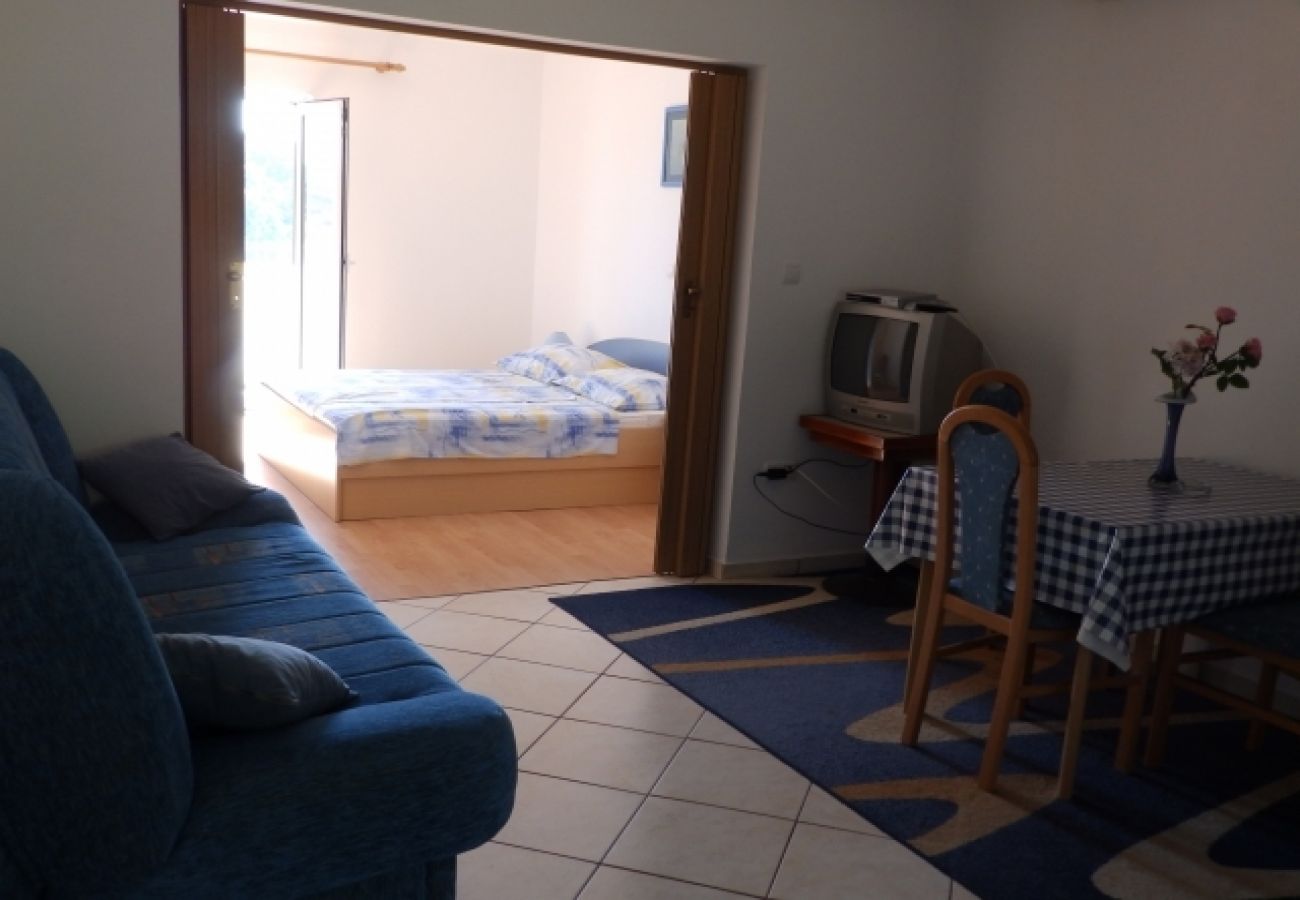 Appartement à Kampor - Appartement dans Kampor avec vue mer, terrasse, Climatisation, WIFI (4610-3)