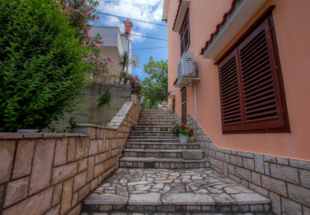 Appartement à Lopar - Appartement dans Lopar avec vue mer, terrasse, Climatisation, WIFI (4618-3)