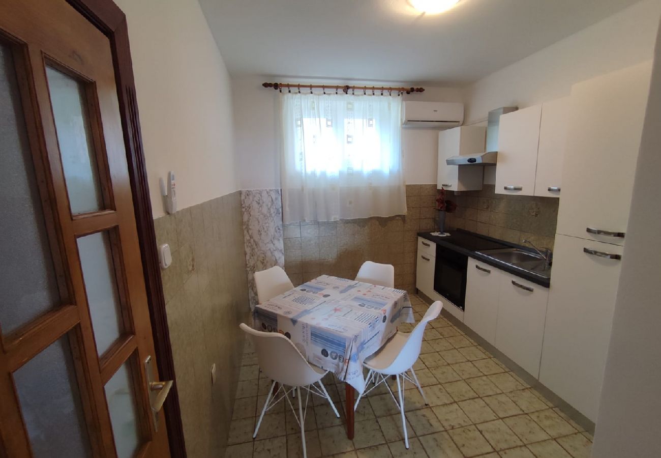 Appartement à Lopar - Appartement dans Lopar avec vue mer, terrasse, Climatisation, WIFI (4618-4)