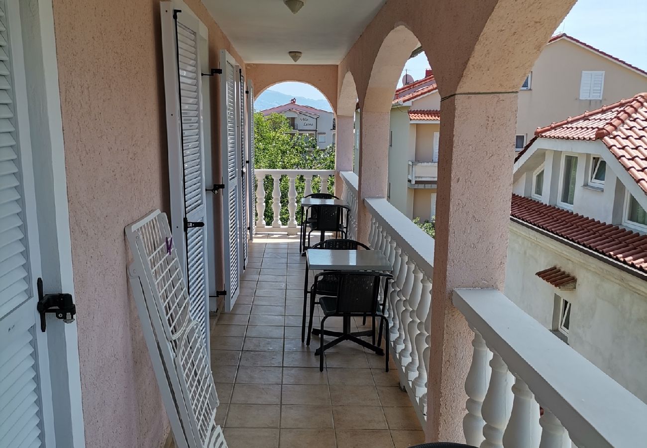 Appartement à Lopar - Appartement dans Lopar avec terrasse, Climatisation, WIFI (4620-3)