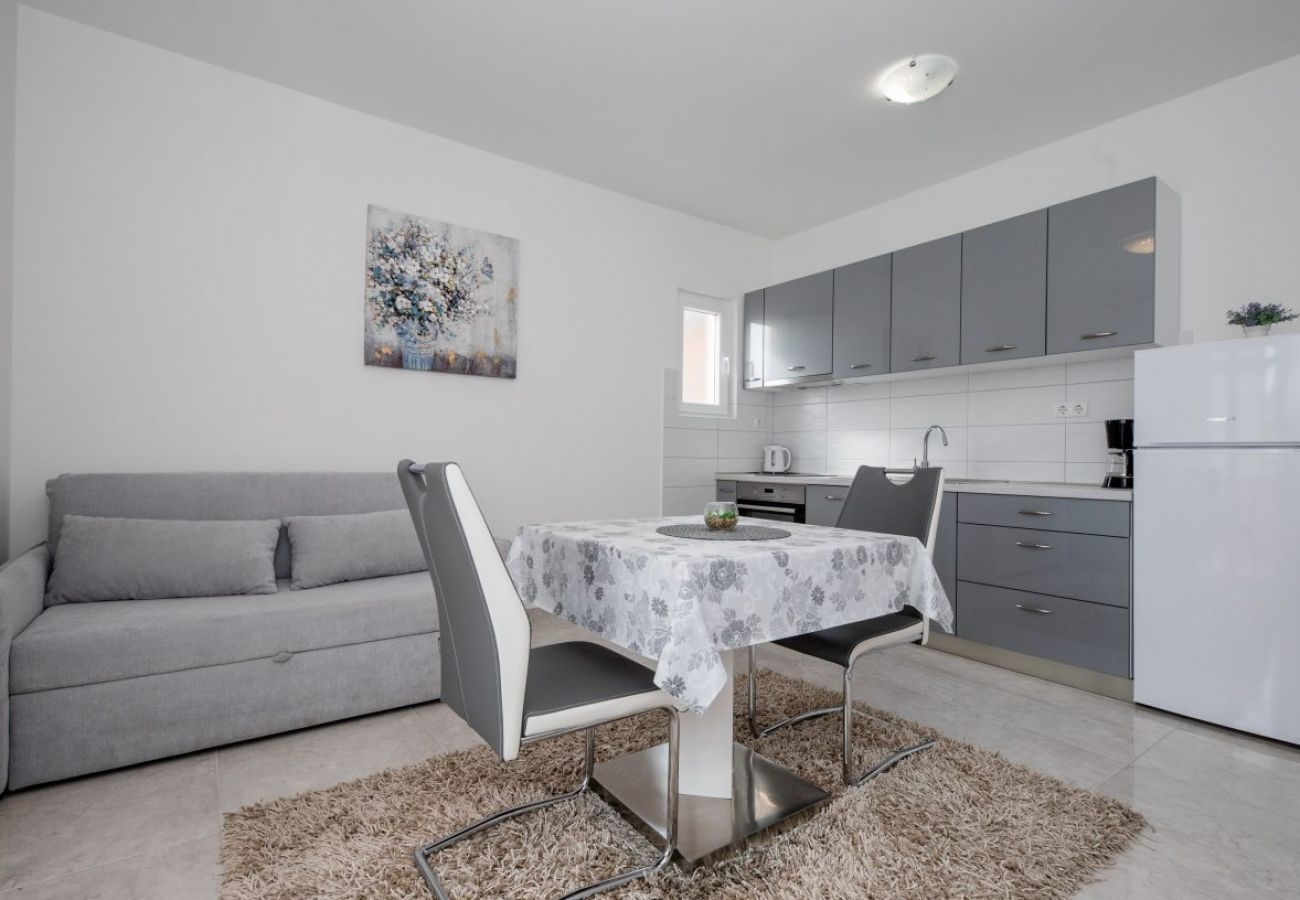 Appartement à Palit - Appartement dans Palit avec Balcon, Climatisation, WIFI, Lave-vaisselle (820-8)