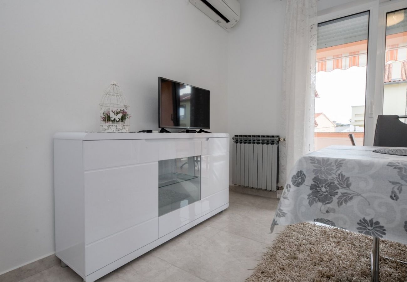 Appartement à Palit - Appartement dans Palit avec Balcon, Climatisation, WIFI, Lave-vaisselle (820-8)