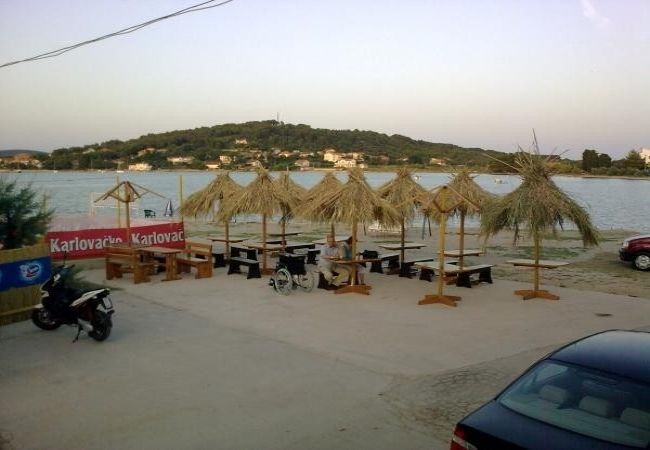 Appartement à Pašman - Appartement dans Pašman avec vue mer, terrasse, Climatisation, WIFI (4650-2) Appartement à Pašman - Appartement dans Pašman avec vue mer, terrasse, Climatisation, WIFI (4650-2)