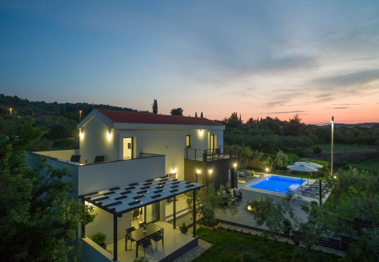 Maison à Ždrelac - Maison de vacances dans Ždrelac avec vue mer, terrasse, Climatisation, WIFI (4652-1)