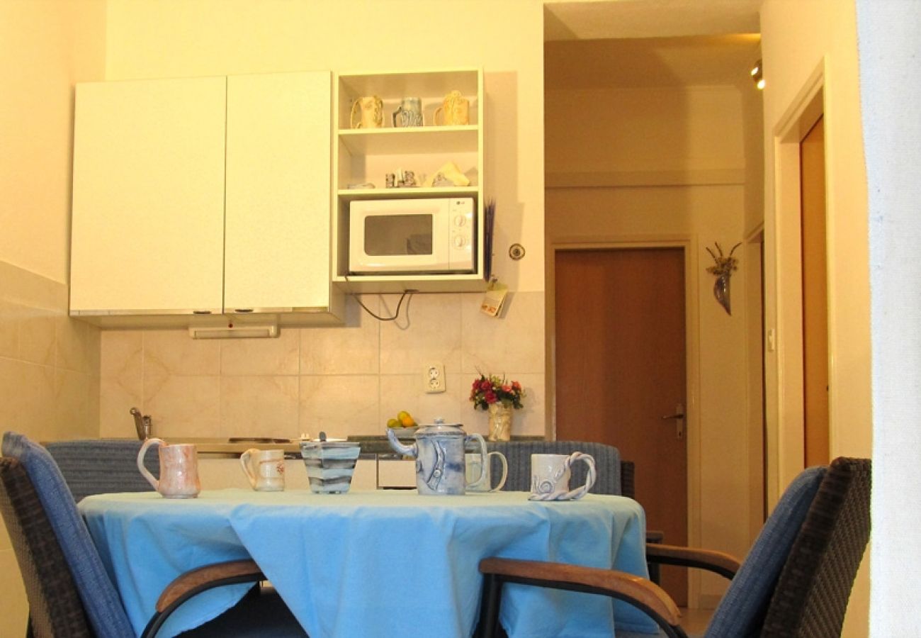 Appartement à Trogir - Appartement dans Trogir avec vue mer, terrasse, Climatisation, WIFI (4655-1)