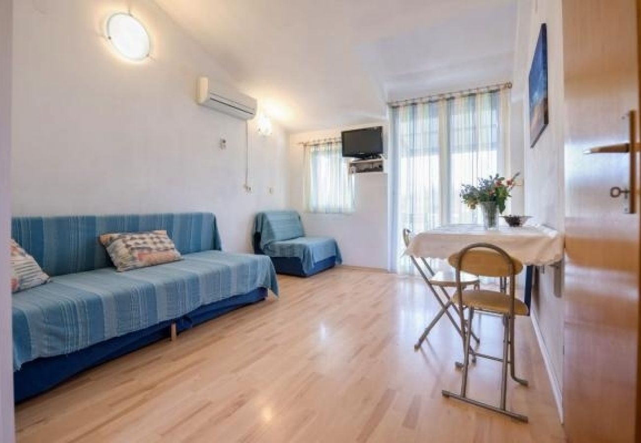 Appartement à Luka - Ferienwohnung in Luka mit Meerblick, Terrasse, Klimaanlage, W-LAN (4659-2)