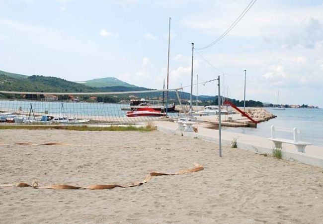 Appartement à Nevidane - Appartement dans Neviđane avec vue mer, terrasse, Climatisation, WIFI (4663-1) Appartement à Nevidane - Appartement dans Neviđane avec vue mer, terrasse, Climatisation, WIFI (4663-1)