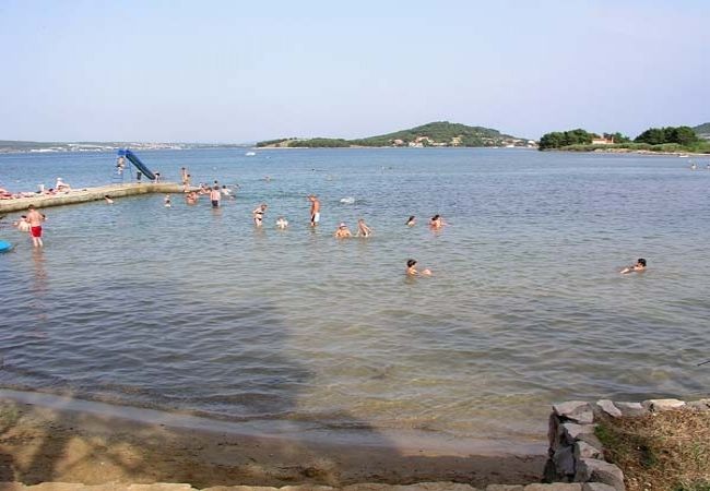 Appartement à Nevidane - Appartement dans Neviđane avec vue mer, terrasse, Climatisation, WIFI (4663-2) Appartement à Nevidane - Appartement dans Neviđane avec vue mer, terrasse, Climatisation, WIFI (4663-2)