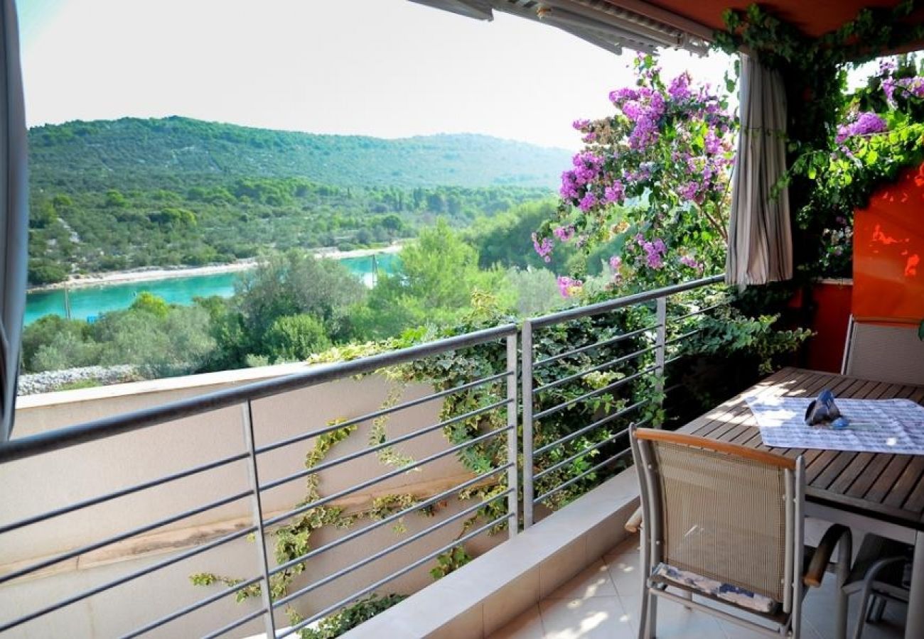 Appartement à Kali - Appartement dans Kali avec vue mer, terrasse, Climatisation, WIFI (4672-2)