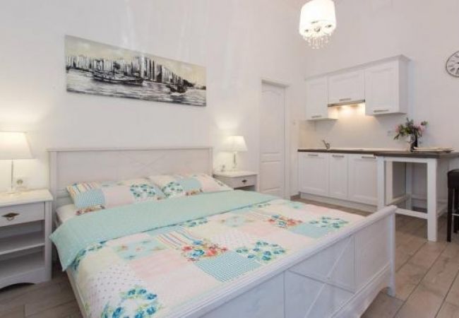 Studio à Icici - Appartement Studio dans Ičići avec Climatisation, WIFI (4674-2) Studio à Icici - Appartement Studio dans Ičići avec Climatisation, WIFI (4674-2)