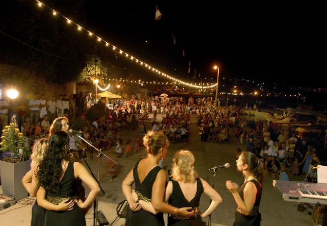 Maison à Icici - Maison de vacances dans Ičići avec vue mer, Balcon, Climatisation, WIFI (4683-1) Maison à Icici - Maison de vacances dans Ičići avec vue mer, Balcon, Climatisation, WIFI (4683-1)