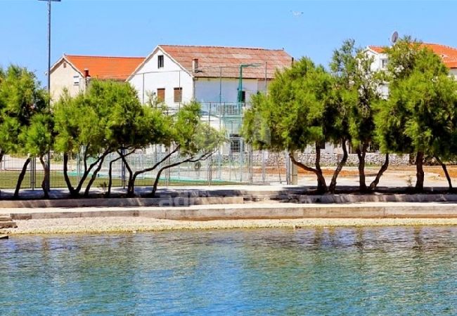 Maison à Betina - Maison de vacances dans Betina avec vue mer, terrasse, Climatisation, WIFI (4671-1) Maison à Betina - Maison de vacances dans Betina avec vue mer, terrasse, Climatisation, WIFI (4671-1)