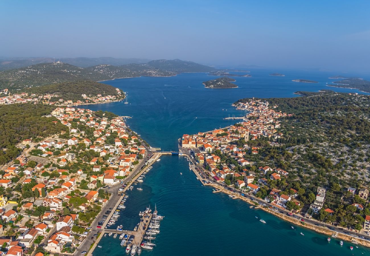 Maison à Betina - Maison de vacances dans Betina avec vue mer, terrasse, Climatisation, WIFI (4671-1)