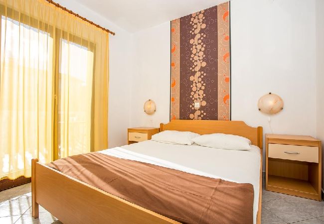 Appartement à Njivice - Appartement dans Njivice avec vue mer, Balcon, Climatisation, WIFI (4687-1) Appartement à Njivice - Appartement dans Njivice avec vue mer, Balcon, Climatisation, WIFI (4687-1)