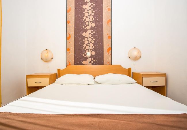 Appartement à Njivice - Appartement dans Njivice avec vue mer, Balcon, Climatisation, WIFI (4687-1) Appartement à Njivice - Appartement dans Njivice avec vue mer, Balcon, Climatisation, WIFI (4687-1)