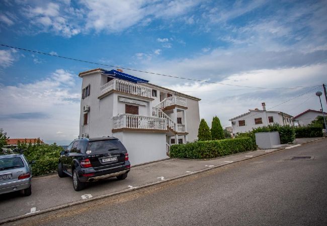 Appartement à Njivice - Appartement dans Njivice avec vue mer, Balcon, Climatisation, WIFI (4687-1) Appartement à Njivice - Appartement dans Njivice avec vue mer, Balcon, Climatisation, WIFI (4687-1)