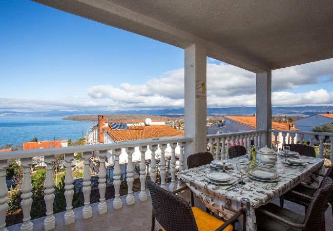 Appartement à Njivice - Appartement dans Njivice avec vue mer, Balcon, Climatisation, WIFI (4687-2) Appartement à Njivice - Appartement dans Njivice avec vue mer, Balcon, Climatisation, WIFI (4687-2)