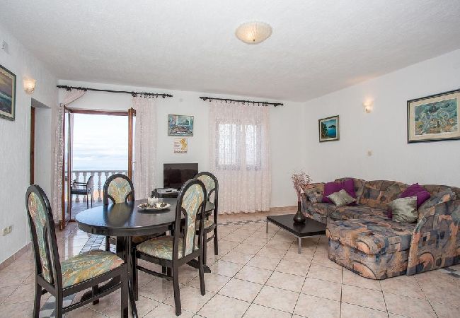 Appartement à Njivice - Appartement dans Njivice avec vue mer, Balcon, Climatisation, WIFI (4687-2) Appartement à Njivice - Appartement dans Njivice avec vue mer, Balcon, Climatisation, WIFI (4687-2)