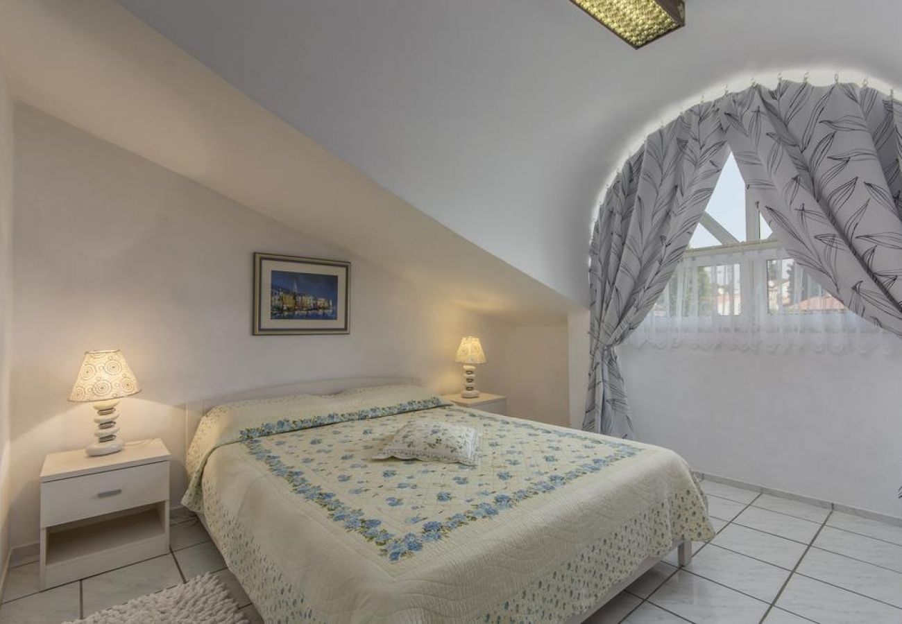 Appartement à Rovinj - Appartement dans Rovinj avec terrasse, Climatisation, WIFI, Machine à laver (4686-3)