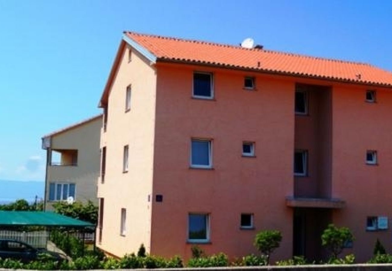 Appartement à Malinska - Appartement dans Malinska avec Balcon, Climatisation, WIFI (4689-2)