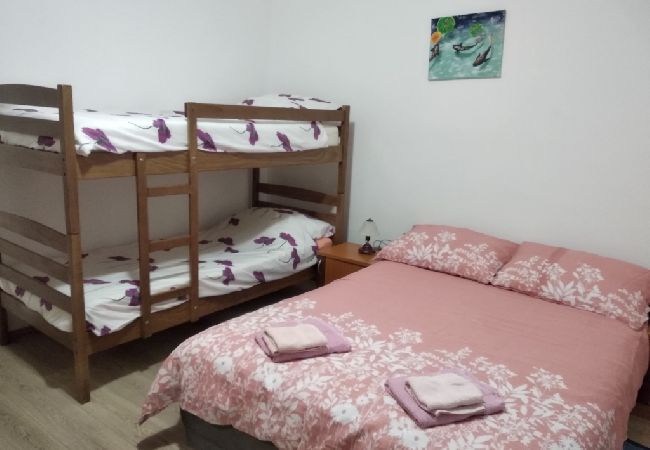 Appartement à Šibenik-Brodarica - Appartement dans Brodarica avec Balcon, Climatisation, WIFI, Machine à laver (4731-1) Appartement à Šibenik-Brodarica - Appartement dans Brodarica avec Balcon, Climatisation, WIFI, Machine à laver (4731-1)