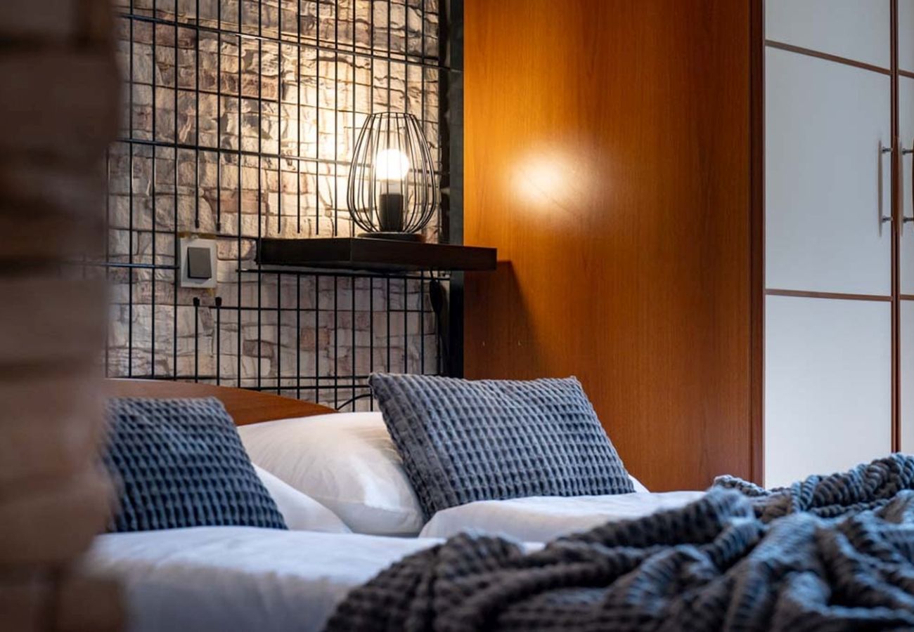 Appartement à Lopar - Appartement dans Lopar avec Balcon, Climatisation, WIFI (4738-1)