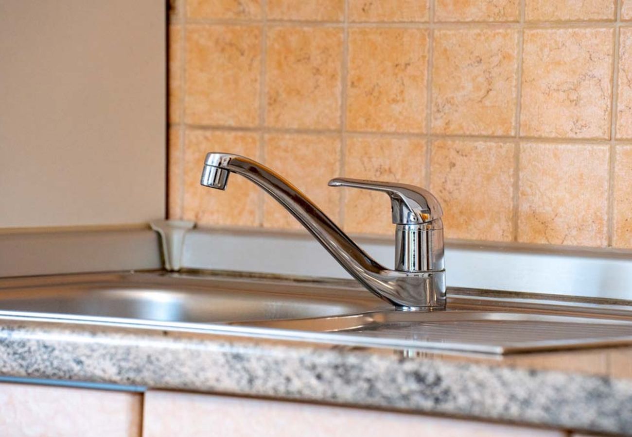 Appartement à Lopar - Appartement dans Lopar avec Balcon, Climatisation, WIFI (4738-1)