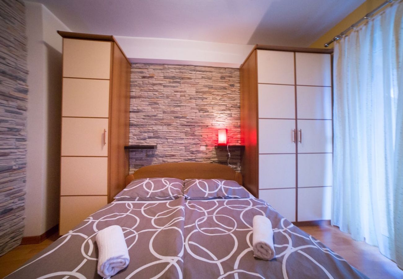 Appartement à Lopar - Appartement dans Lopar avec Balcon, Climatisation, WIFI (4738-3)