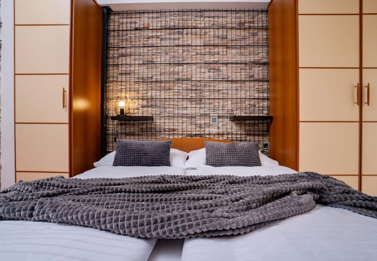 Appartement à Lopar - Appartement dans Lopar avec Balcon, Climatisation, WIFI (4738-3)