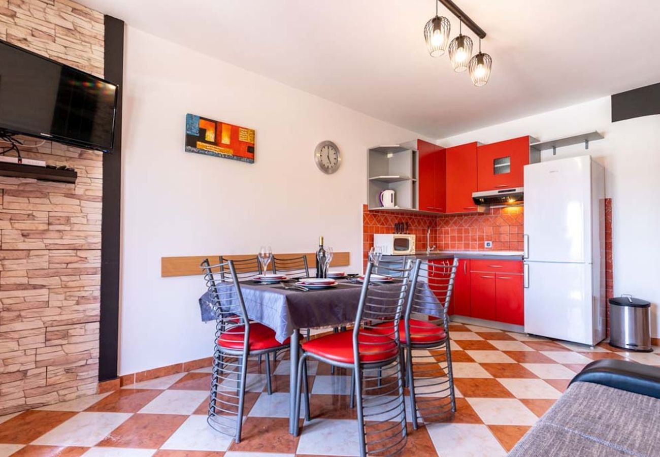 Appartement à Lopar - Appartement dans Lopar avec Balcon, Climatisation, WIFI (4738-4)