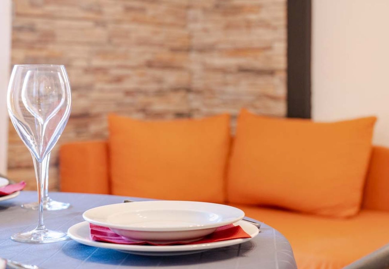 Appartement à Lopar - Appartement dans Lopar avec Balcon, Climatisation, WIFI (4738-5)
