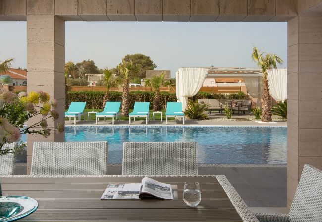 Maison à Vir - Maison de vacances dans Vir avec terrasse, Climatisation, WIFI, Machine à laver (4740-1) Maison à Vir - Maison de vacances dans Vir avec terrasse, Climatisation, WIFI, Machine à laver (4740-1)