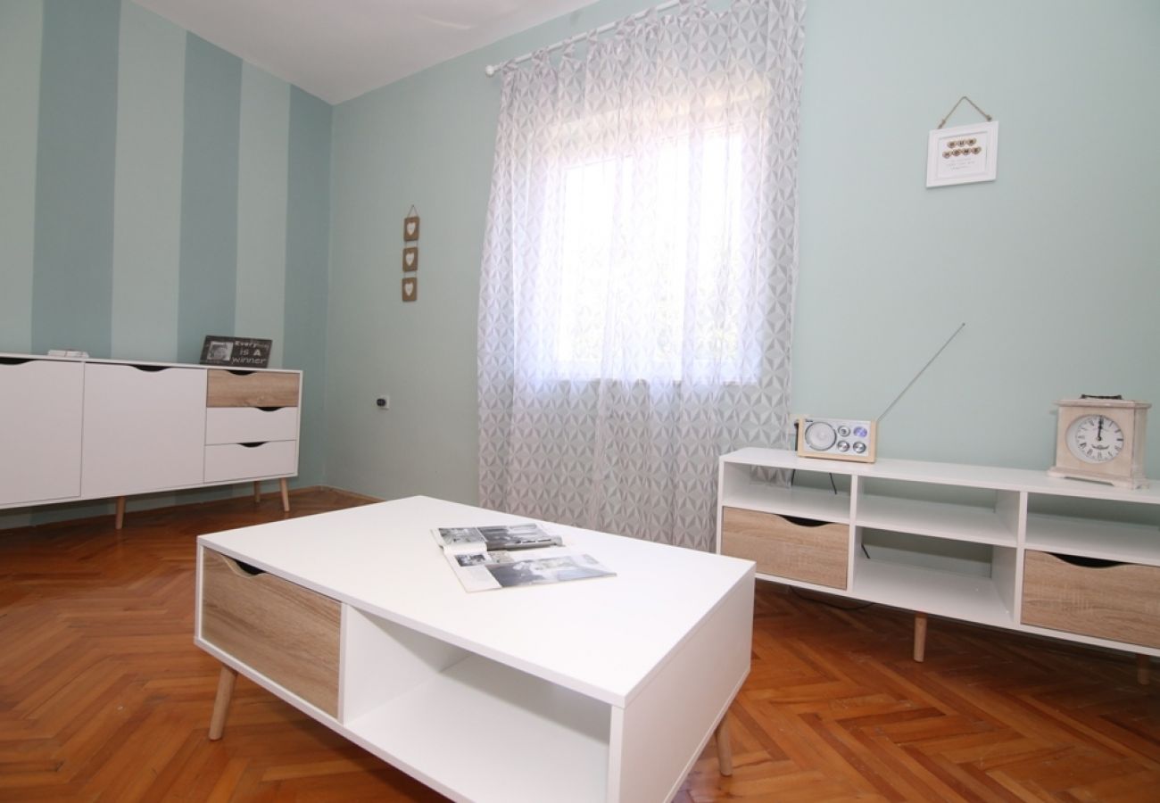 Appartement à Vinišce - Appartement dans Vinišće avec vue mer, Balcon, Climatisation, WIFI (4759-1)