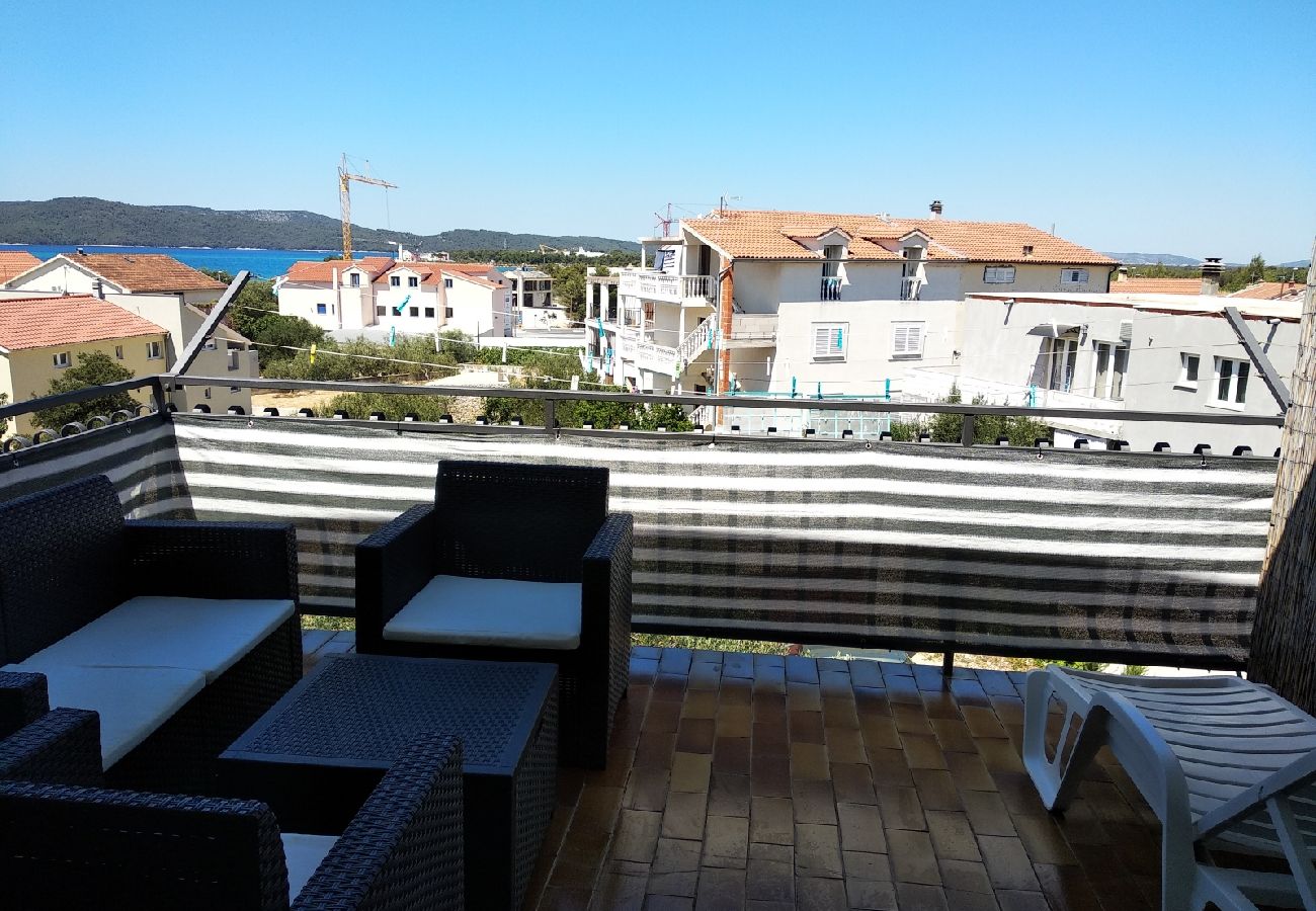 Appartement à Sibenik - Appartement dans Brodarica avec vue mer, Balcon, Climatisation, WIFI (4731-4)