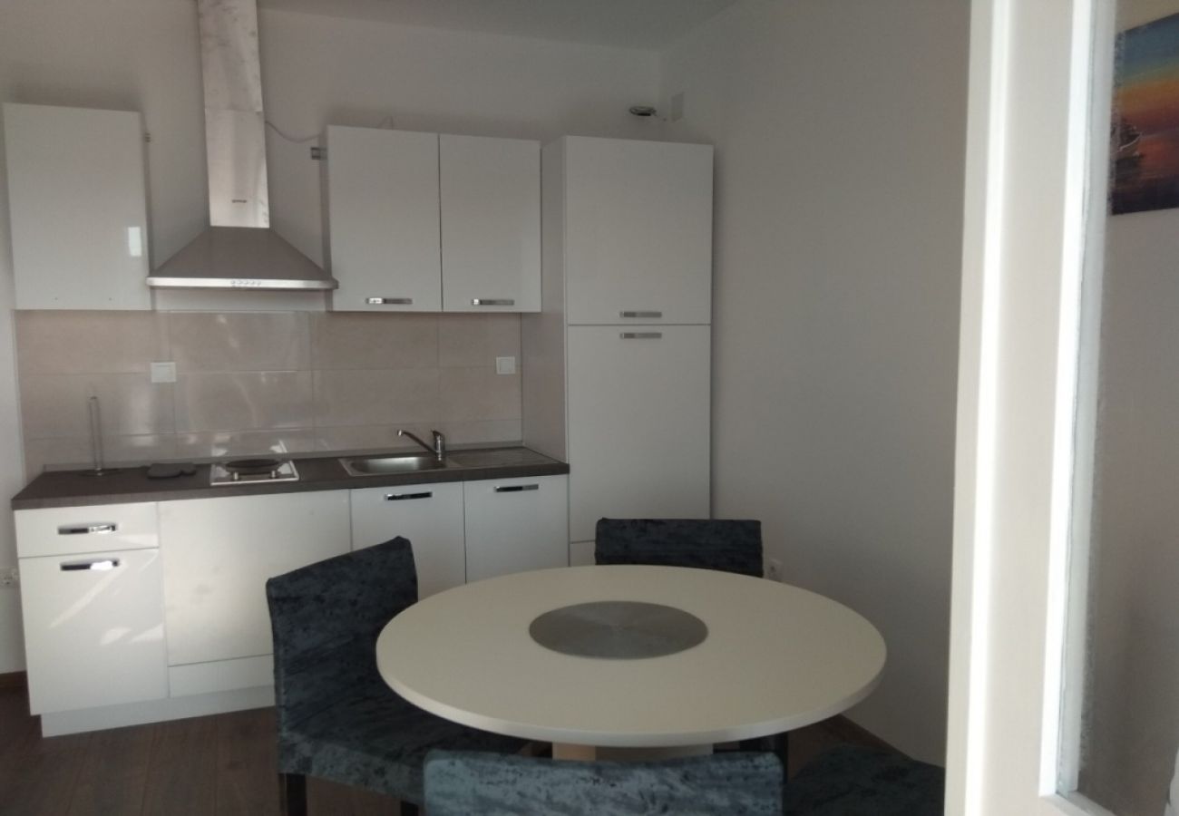 Appartement à Sibenik - Appartement dans Brodarica avec vue mer, Balcon, Climatisation, WIFI (4731-4)