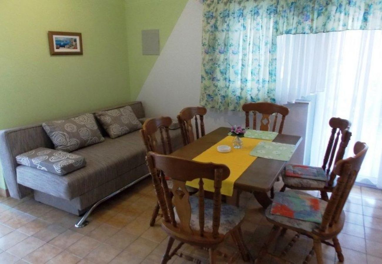 Appartement à Vir - Appartement dans Vir avec terrasse, Climatisation, WIFI, Machine à laver (4776-1)