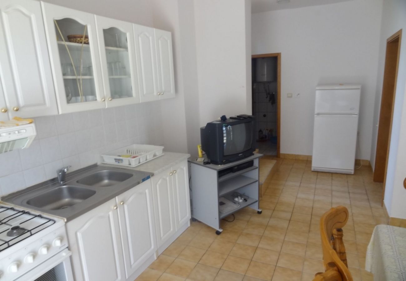 Appartement à Vir - Appartement dans Vir avec terrasse, Climatisation, WIFI, Machine à laver (4776-1)