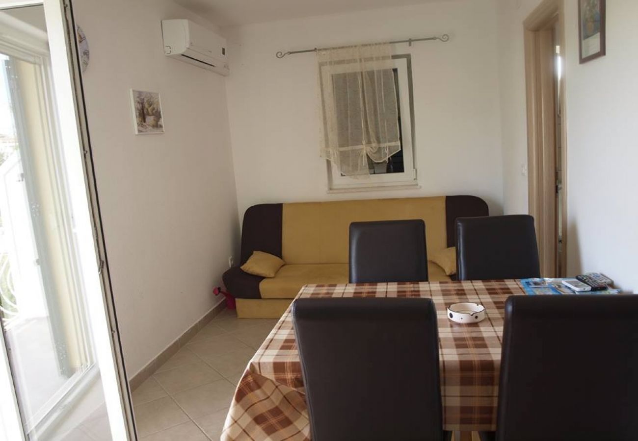 Appartement à Slatine - Appartement dans Slatine avec vue mer, Balcon, Climatisation, WIFI (4784-1)