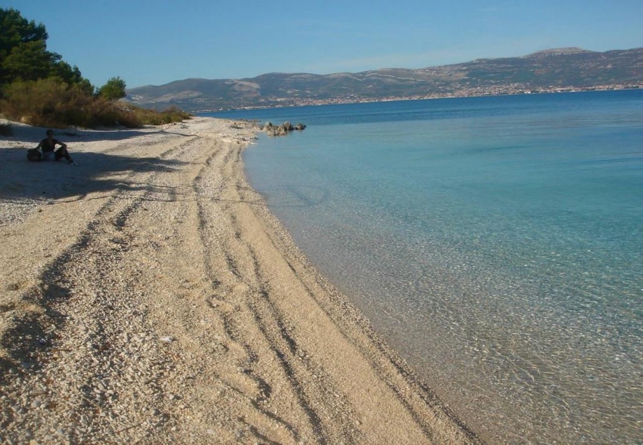 Appartement à Slatine - Appartement dans Slatine avec vue mer, Balcon, Climatisation, WIFI (4784-1)