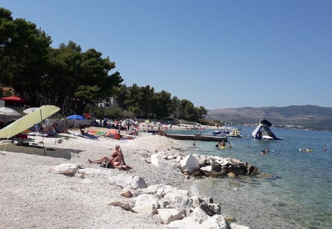 Appartement à Slatine - Appartement dans Slatine avec vue mer, terrasse, Climatisation, WIFI (4785-2) Appartement à Slatine - Appartement dans Slatine avec vue mer, terrasse, Climatisation, WIFI (4785-2)