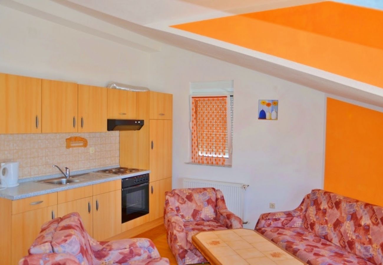 Appartement à Trogir - Appartement dans Trogir avec vue mer, Balcon, Climatisation, WIFI (4786-2)