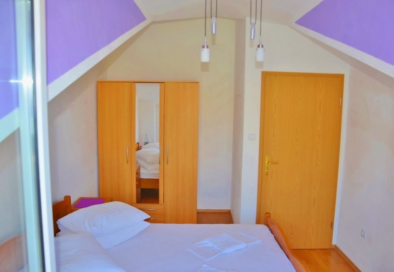 Appartement à Trogir - Appartement dans Trogir avec vue mer, Balcon, Climatisation, WIFI (4786-3)