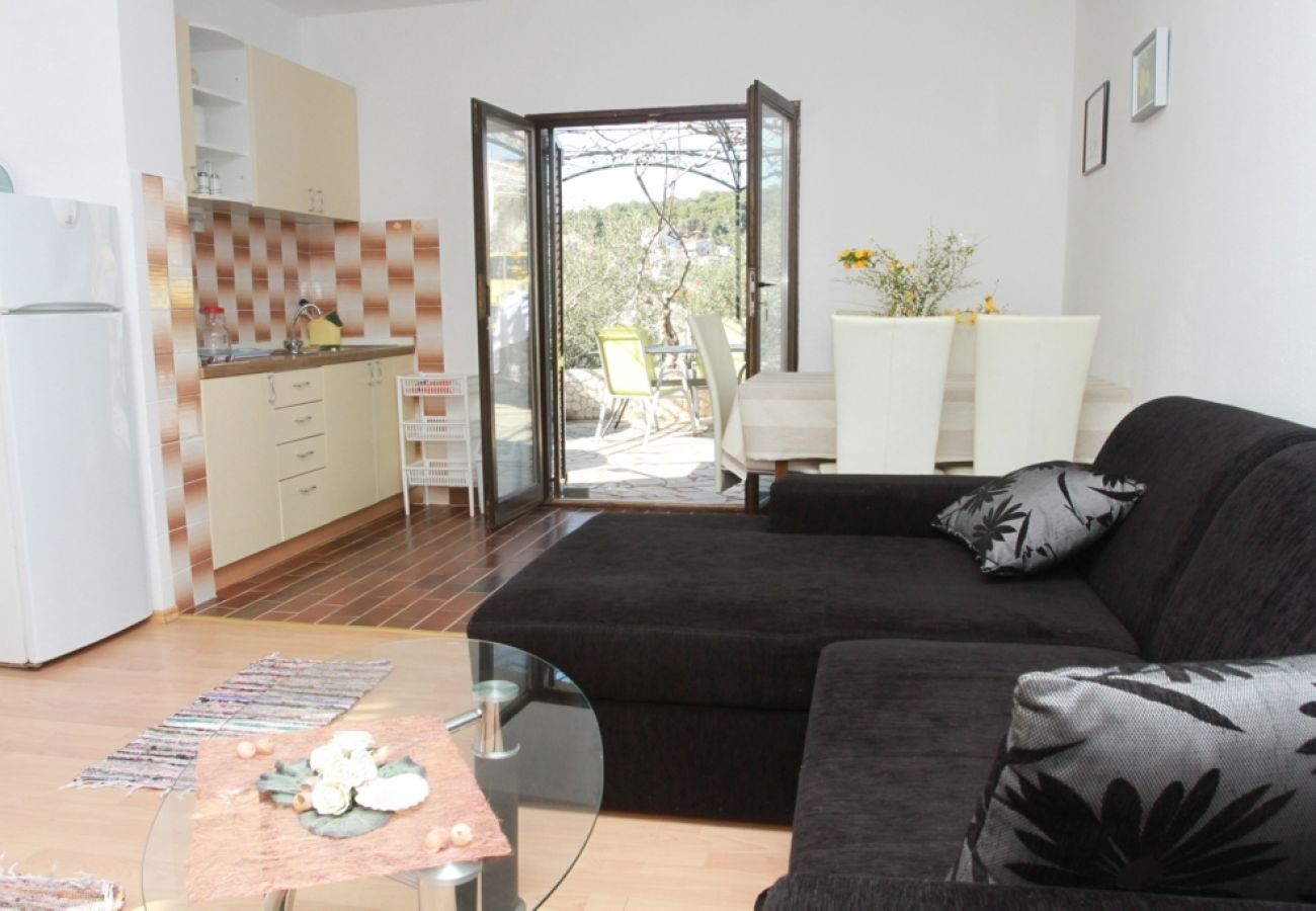 Appartement à Trogir - Appartement dans Trogir avec terrasse, Climatisation, WIFI (4787-1)