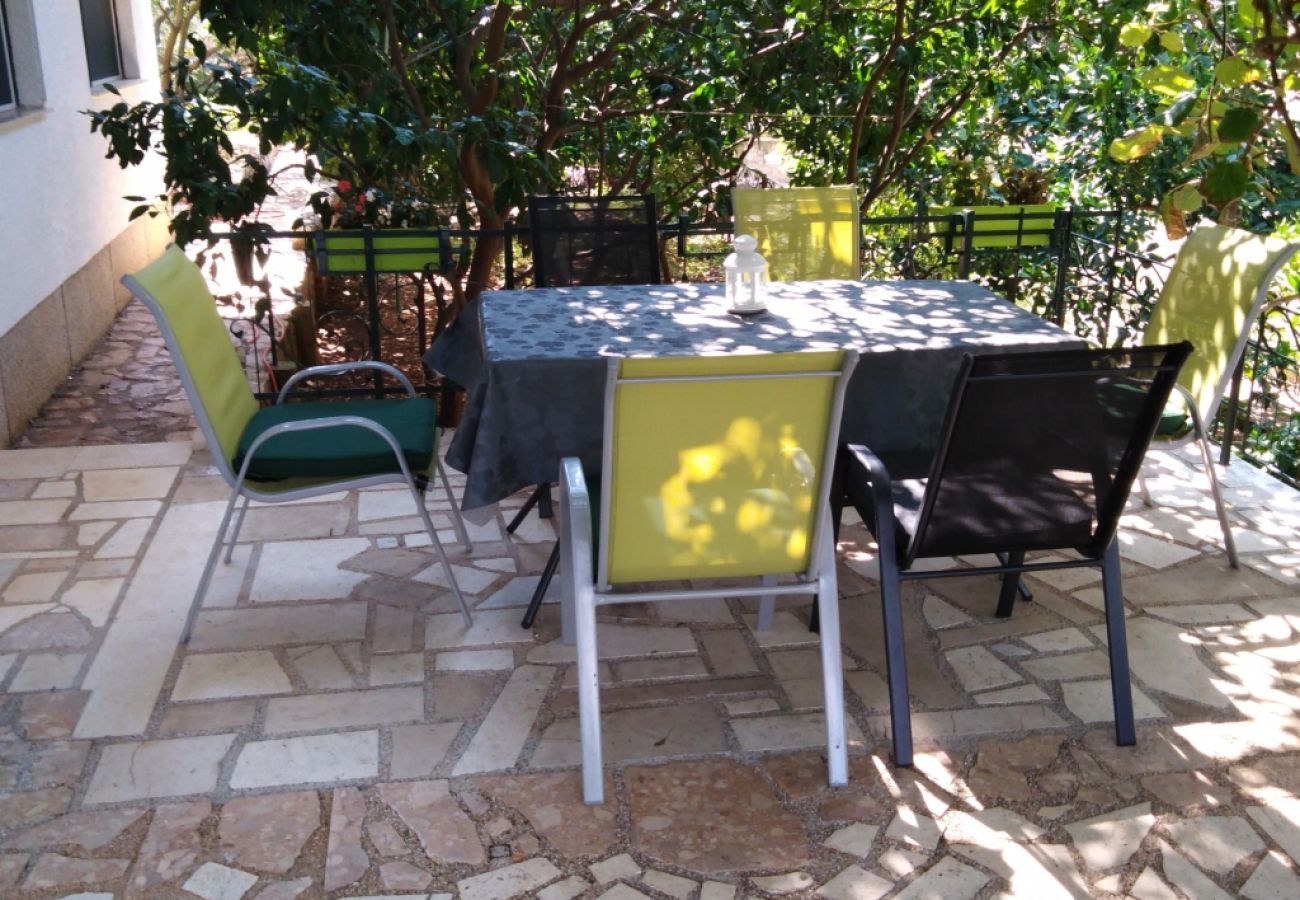 Appartement à Trogir - Appartement dans Trogir avec terrasse, Climatisation, WIFI (4787-1)