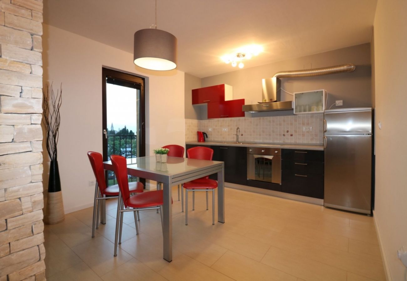 Appartement à Porec - Appartement dans Poreč avec Balcon, Climatisation, Machine à laver (4400-11)