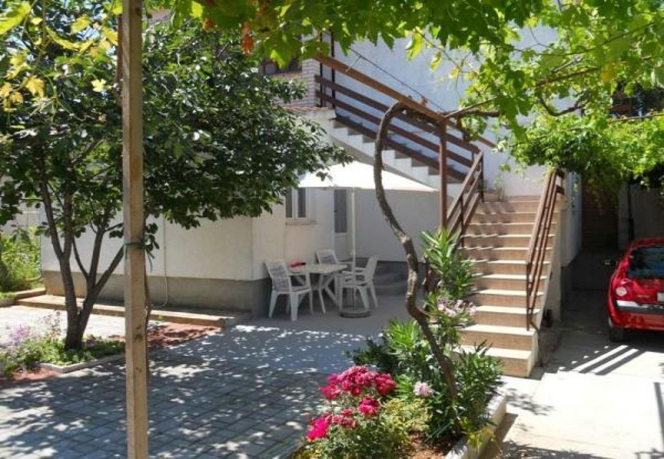 Appartement à Biograd na moru - Appartement dans Biograd na Moru avec terrasse, Climatisation, WIFI (4801-2)