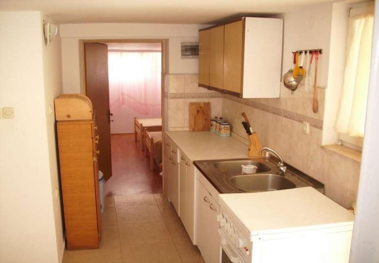 Appartement à Pirovac - Appartement dans Pirovac avec terrasse, Climatisation, WIFI, Machine à laver (4793-3)